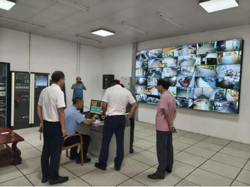 1753756573615663.png 省商務(wù)廳調(diào)研組走訪象山市場424.png